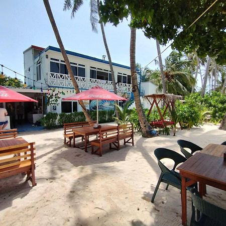 Batuta Maldives Surf View Hotel Thulusdhoo Exterior photo