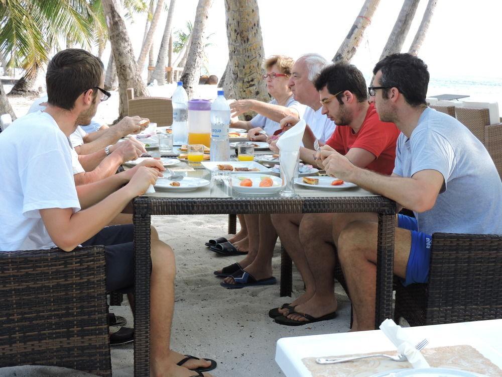 Batuta Maldives Surf View Hotel Thulusdhoo Exterior photo
