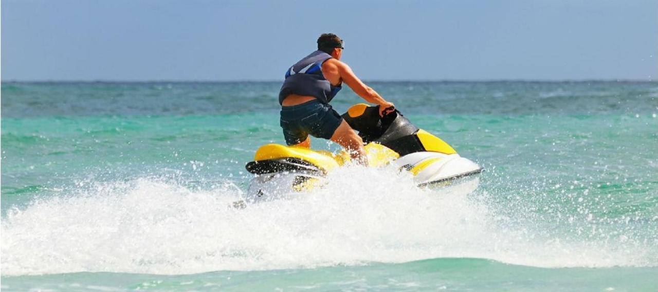 Batuta Maldives Surf View Hotel Thulusdhoo Exterior photo